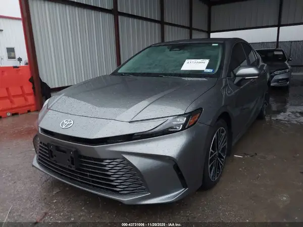 4T1DAACK9SU570832 2025 TOYOTA CAMRY - Image 2