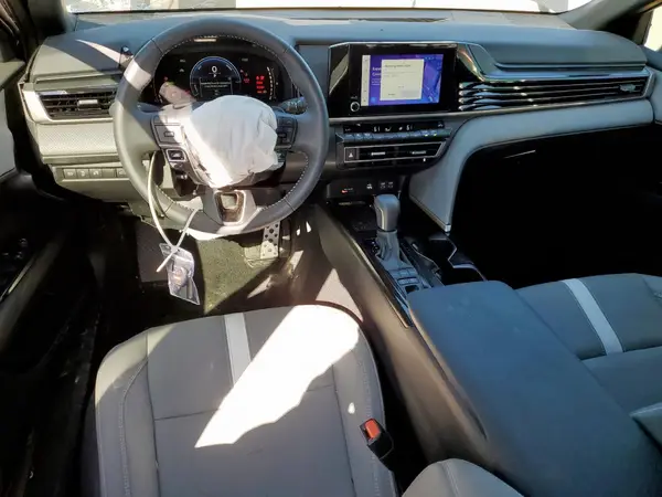 4T1DAACK9SU574525 2025 TOYOTA CAMRY - Image 8