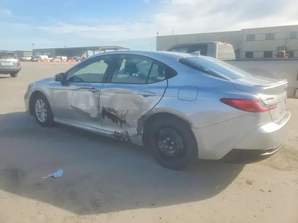 4T1DAACK9SU576694 2025 TOYOTA CAMRY - Image 2