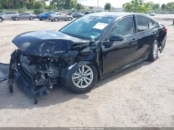 4T1DAACK9SU581247 2025 TOYOTA CAMRY - Image 2