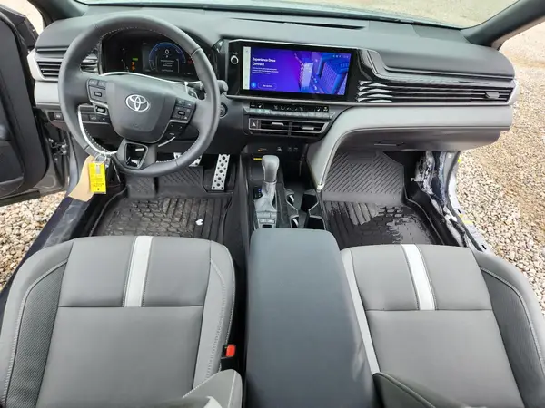 4T1DAACK9SU583905 2025 TOYOTA CAMRY - Image 8