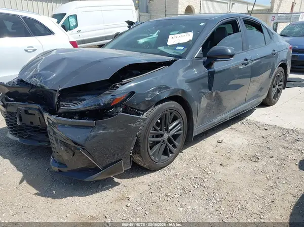 4T1DAACK9SU595889 2025 TOYOTA CAMRY - Image 2
