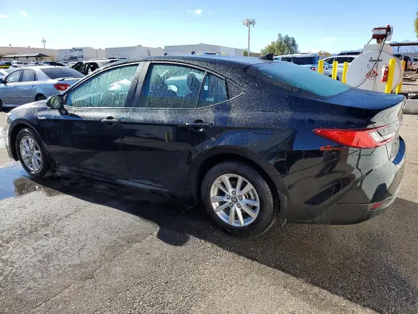 4T1DAACK9SU621892 2025 TOYOTA CAMRY - Image 2