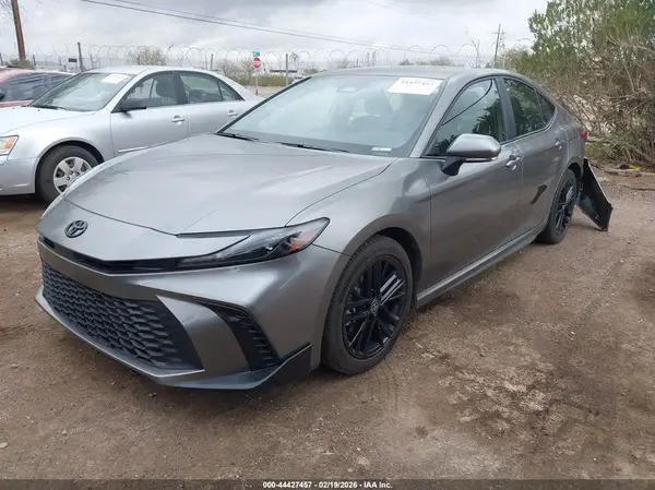 4T1DAACK9SU627305 2025 TOYOTA CAMRY - Image 2