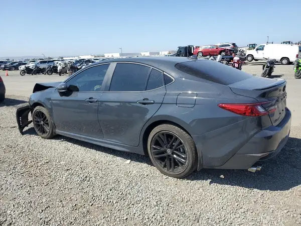 4T1DAACK9SU631242 2025 TOYOTA CAMRY - Image 2