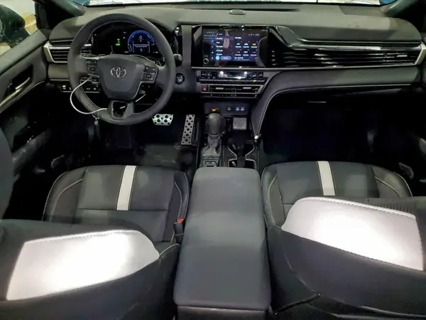 4T1DAACK9SU636828 2025 TOYOTA CAMRY - Image 8