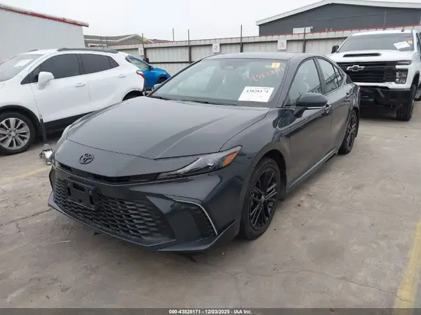4T1DAACK9SU645058 2025 TOYOTA CAMRY - Image 2