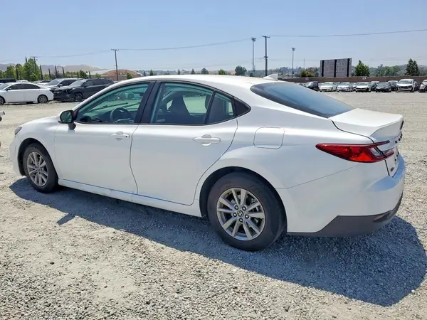 4T1DAACK9TU263629 2026 TOYOTA CAMRY - Image 2