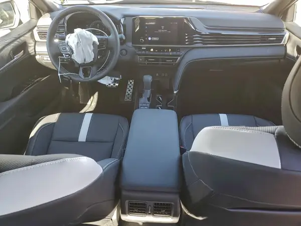 4T1DAACK9TU653422 2026 TOYOTA CAMRY - Image 8