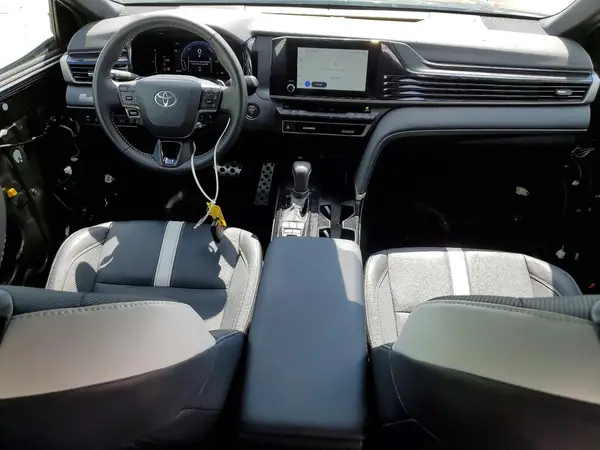 4T1DAACK9TU653811 2026 TOYOTA CAMRY - Image 8