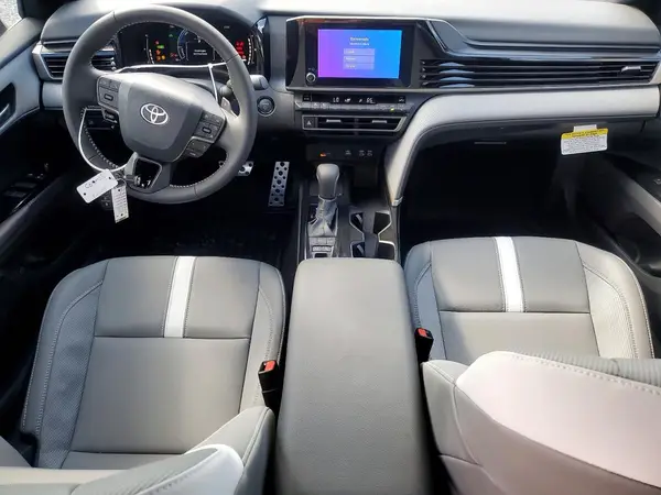 4T1DAACK9TU657518 2026 TOYOTA CAMRY - Image 8