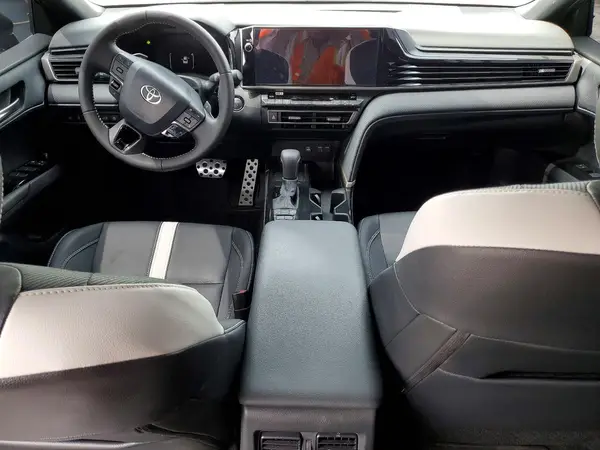 4T1DAACK9TU686145 2026 TOYOTA CAMRY - Image 8