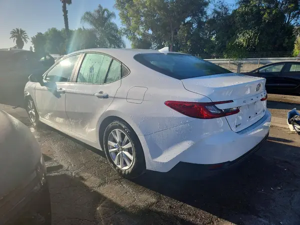 4T1DAACK9TU725297 2026 TOYOTA CAMRY - Image 2