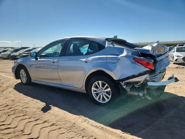 4T1DAACKXSU000189 2025 TOYOTA CAMRY - Image 2