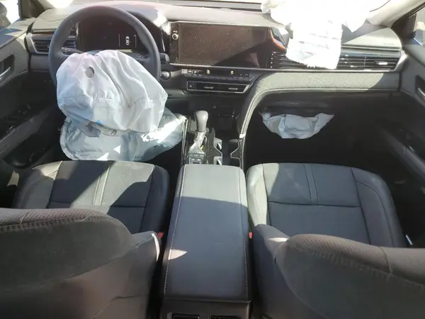 4T1DAACKXSU001553 2025 TOYOTA CAMRY - Image 8