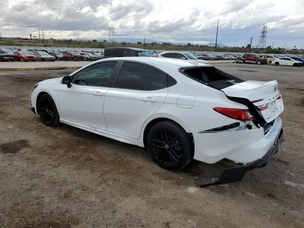 4T1DAACKXSU014240 2025 TOYOTA CAMRY - Image 2