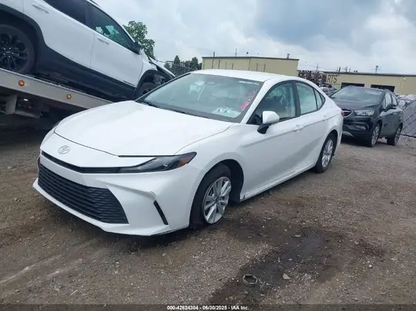 4T1DAACKXSU018594 2025 TOYOTA CAMRY - Image 2