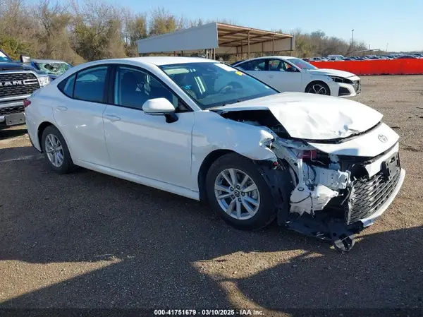 4T1DAACKXSU023200 2025 TOYOTA CAMRY - Image 1