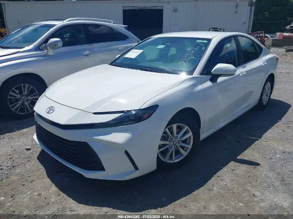 4T1DAACKXSU029627 2025 TOYOTA CAMRY - Image 2