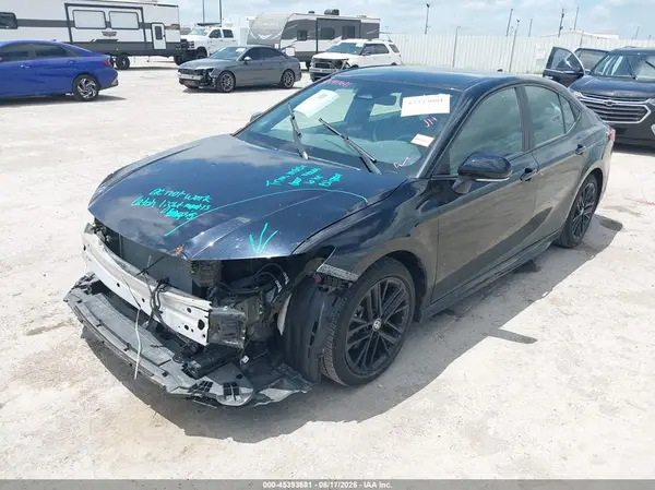 4T1DAACKXSU029823 2025 TOYOTA CAMRY - Image 2