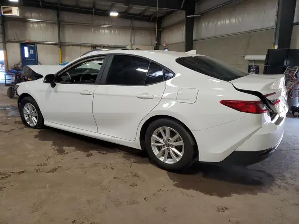 4T1DAACKXSU033242 2025 TOYOTA CAMRY - Image 2