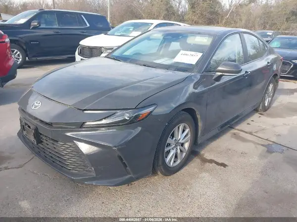 4T1DAACKXSU033578 2025 TOYOTA CAMRY - Image 2