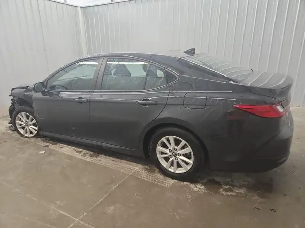 4T1DAACKXSU034682 2025 TOYOTA CAMRY - Image 2