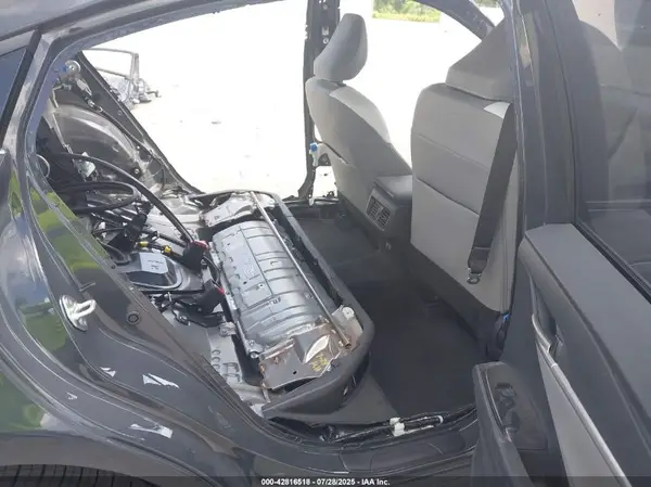 4T1DAACKXSU035914 2025 TOYOTA CAMRY - Image 8