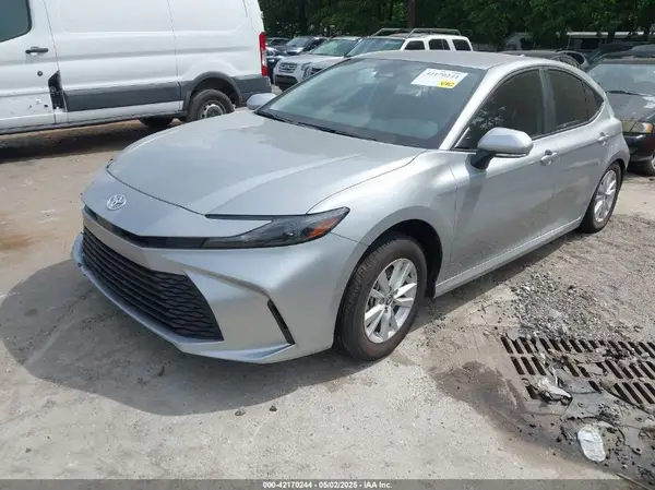 4T1DAACKXSU037811 2025 TOYOTA CAMRY - Image 2