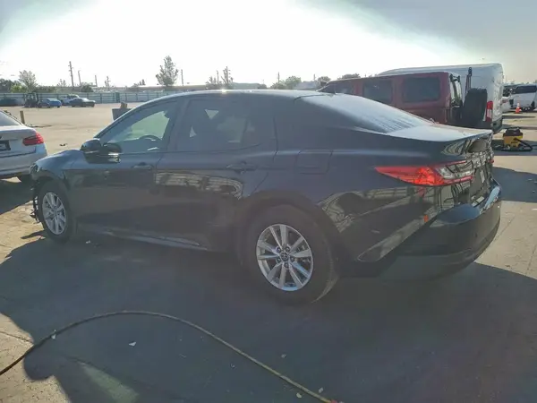 4T1DAACKXSU041843 2025 TOYOTA CAMRY - Image 2