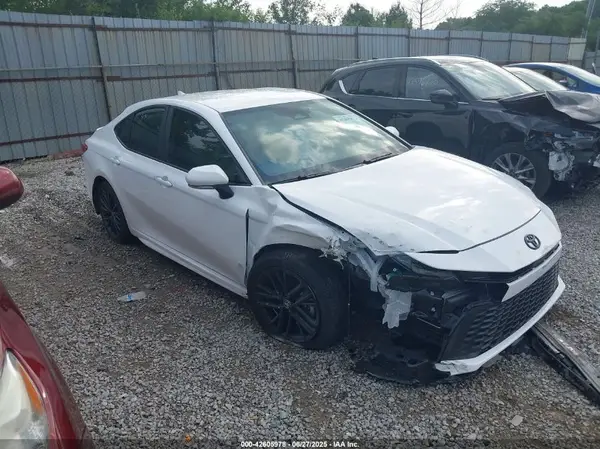 4T1DAACKXSU045858 2025 TOYOTA CAMRY - Image 1