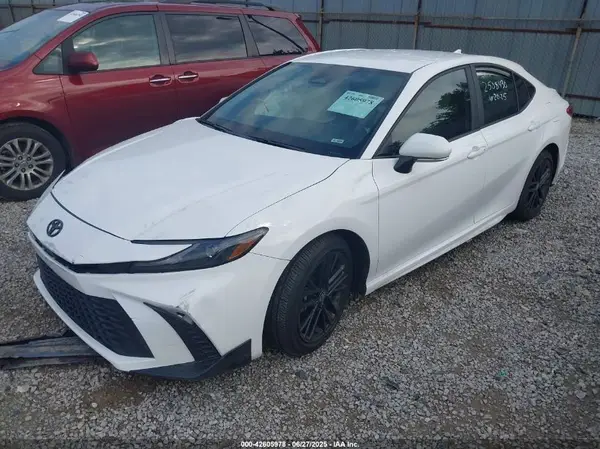 4T1DAACKXSU045858 2025 TOYOTA CAMRY - Image 2