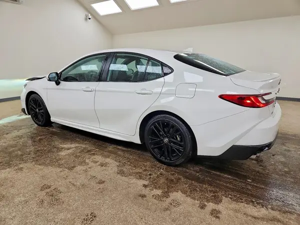 4T1DAACKXSU055595 2025 TOYOTA CAMRY - Image 2
