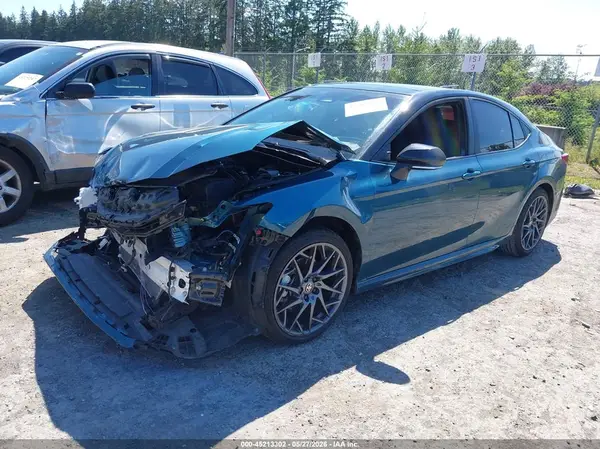 4T1DAACKXSU057573 2025 TOYOTA CAMRY - Image 2