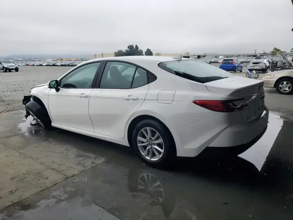4T1DAACKXSU059677 2025 TOYOTA CAMRY - Image 2