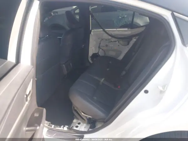 4T1DAACKXSU060327 2025 TOYOTA CAMRY - Image 8