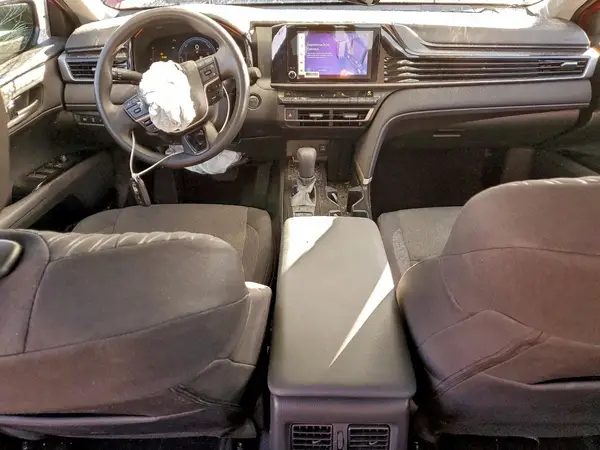 4T1DAACKXSU065088 2025 TOYOTA CAMRY - Image 8