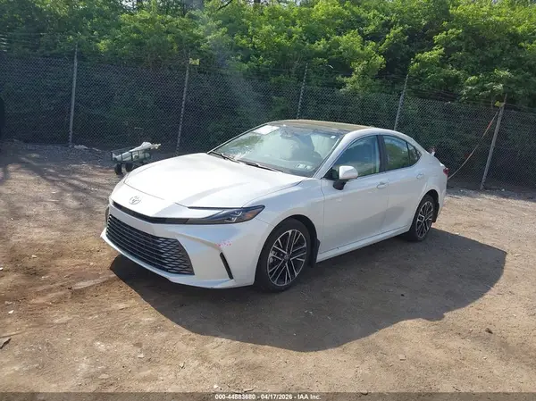 4T1DAACKXSU066709 2025 TOYOTA CAMRY - Image 2