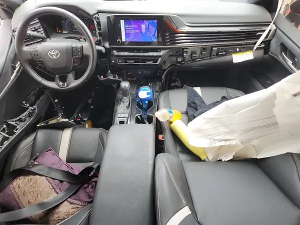 4T1DAACKXSU067066 2025 TOYOTA CAMRY - Image 8