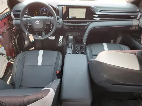 4T1DAACKXSU070338 2025 TOYOTA CAMRY - Image 8