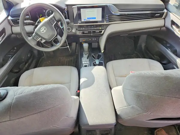4T1DAACKXSU070484 2025 TOYOTA CAMRY - Image 8