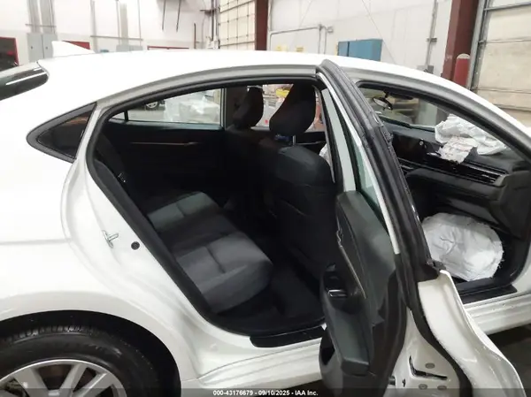 4T1DAACKXSU073630 2025 TOYOTA CAMRY - Image 8