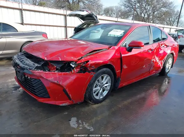 4T1DAACKXSU074132 2025 TOYOTA CAMRY - Image 2