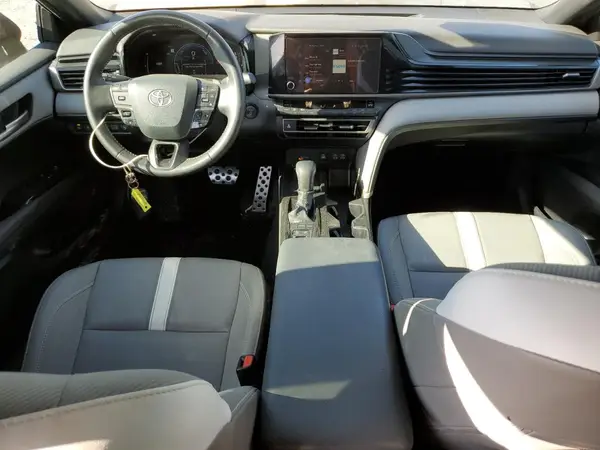 4T1DAACKXSU081131 2025 TOYOTA CAMRY - Image 8
