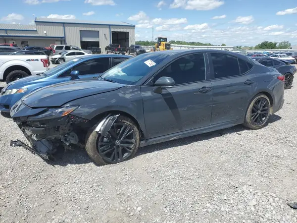 4T1DAACKXSU083834 2025 TOYOTA CAMRY - Image 1