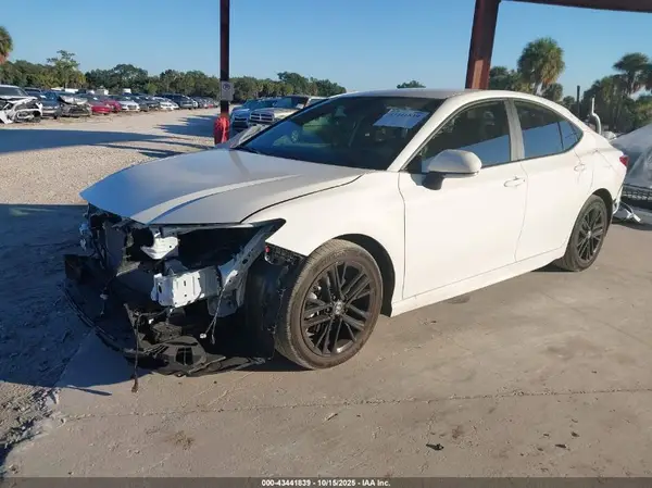 4T1DAACKXSU084837 2025 TOYOTA CAMRY - Image 2