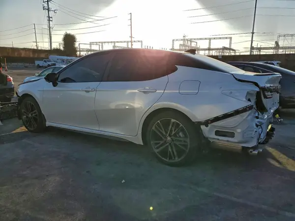 4T1DAACKXSU089438 2025 TOYOTA CAMRY - Image 2