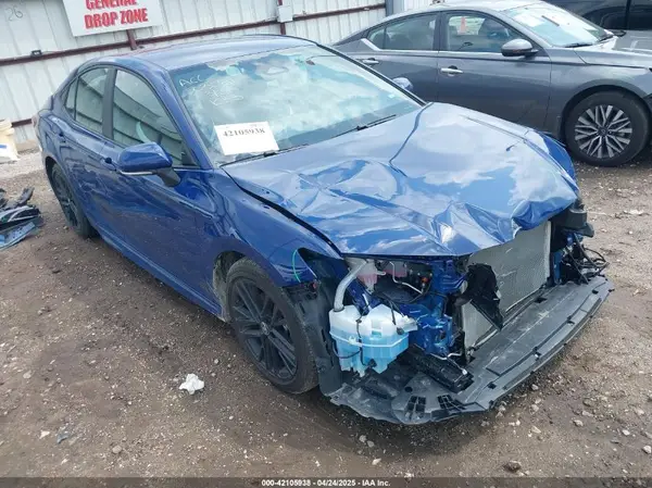 4T1DAACKXSU090976 2025 TOYOTA CAMRY - Image 1