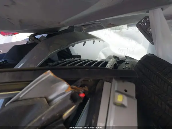 4T1DAACKXSU091156 2025 TOYOTA CAMRY - Image 8