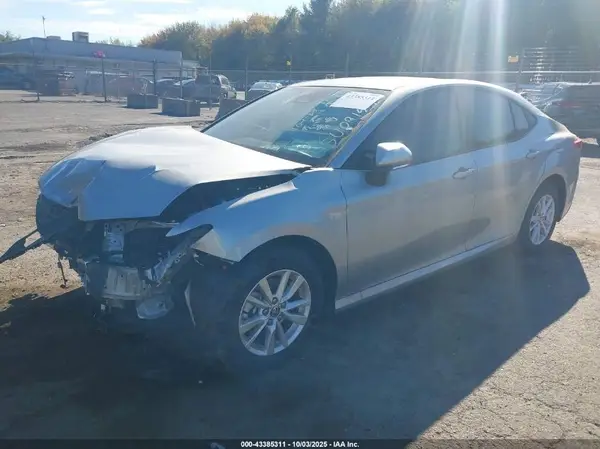 4T1DAACKXSU091514 2025 TOYOTA CAMRY - Image 2